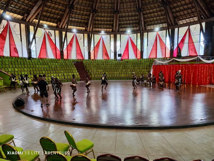 Midrange and Luxury Safari in Kenya 2026 | Kairi Travels 3 midrange and luxury safari packages in kenya