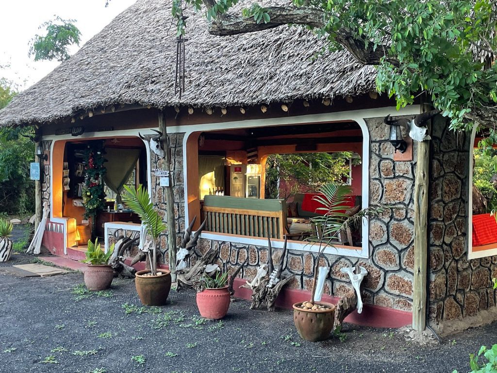 4-Days & 3 Nights Masai Mara Safari |L. Nakuru Road 1 evening dinner at the 4-Day Masai Mara and Lake Nakuru Safari